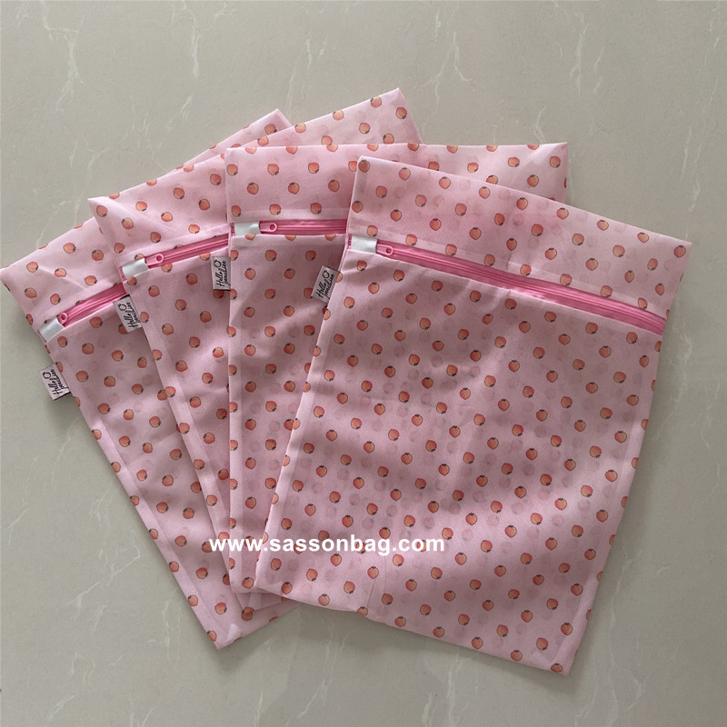 Peach Printing Zippered Mesh Laundry Bag