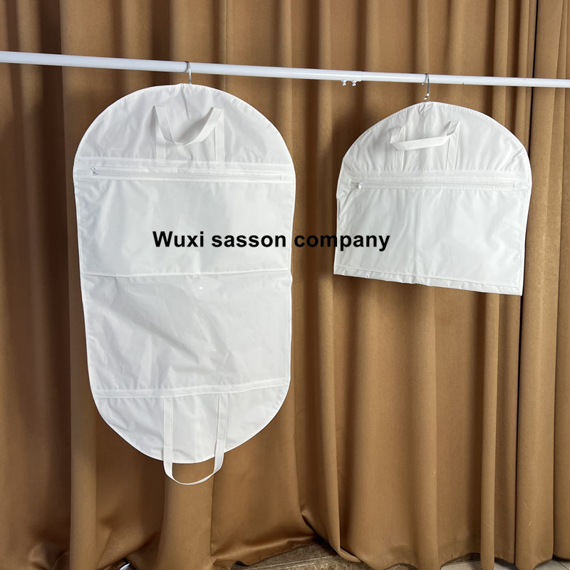 Foldable White Garment Bag