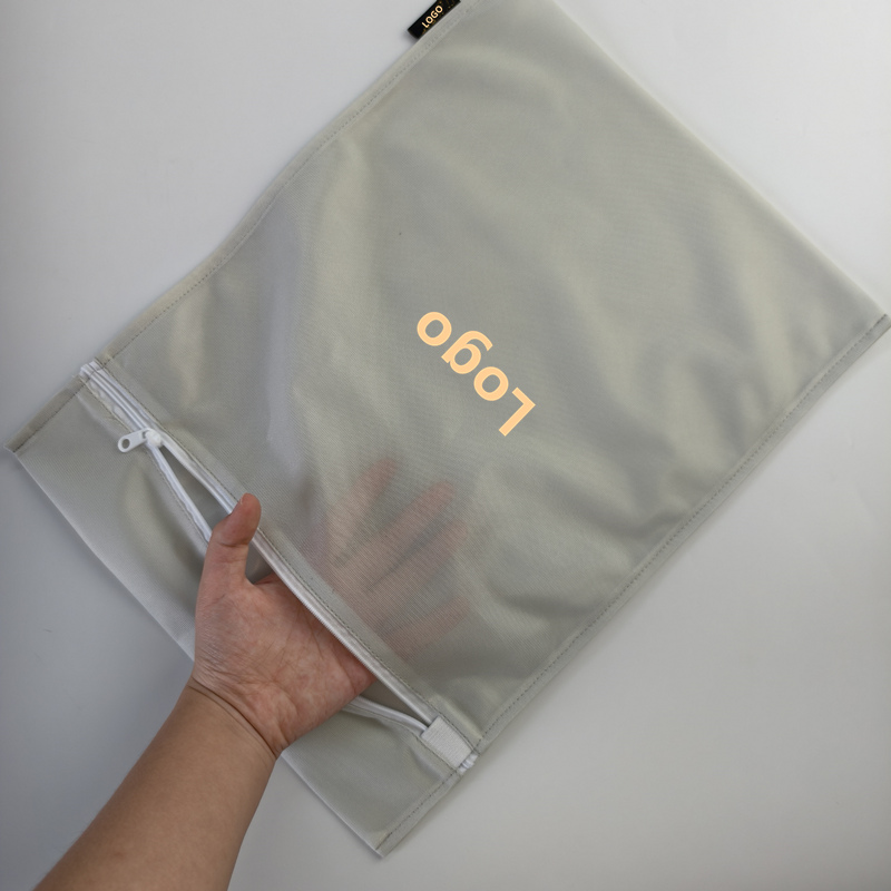 Mesh Laundry Bag with Zipper Cover